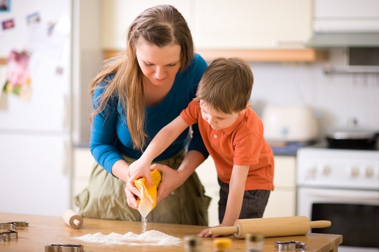 easy toddler meals - mom and child baking together